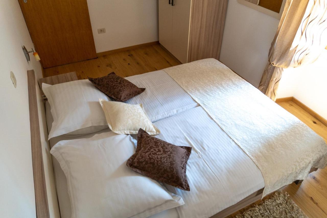 Apartments Linda Makarska Kültér fotó