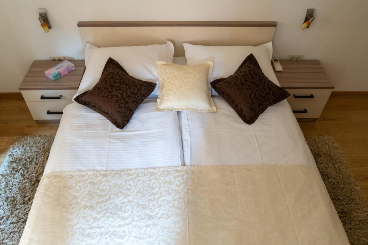 Apartments Linda Makarska Kültér fotó