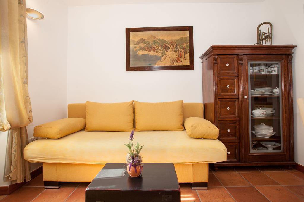 Apartments Linda Makarska Szoba fotó