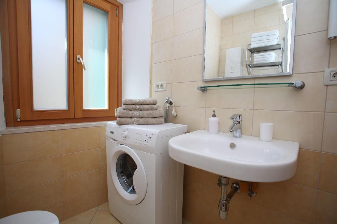 Apartments Linda Makarska Szoba fotó