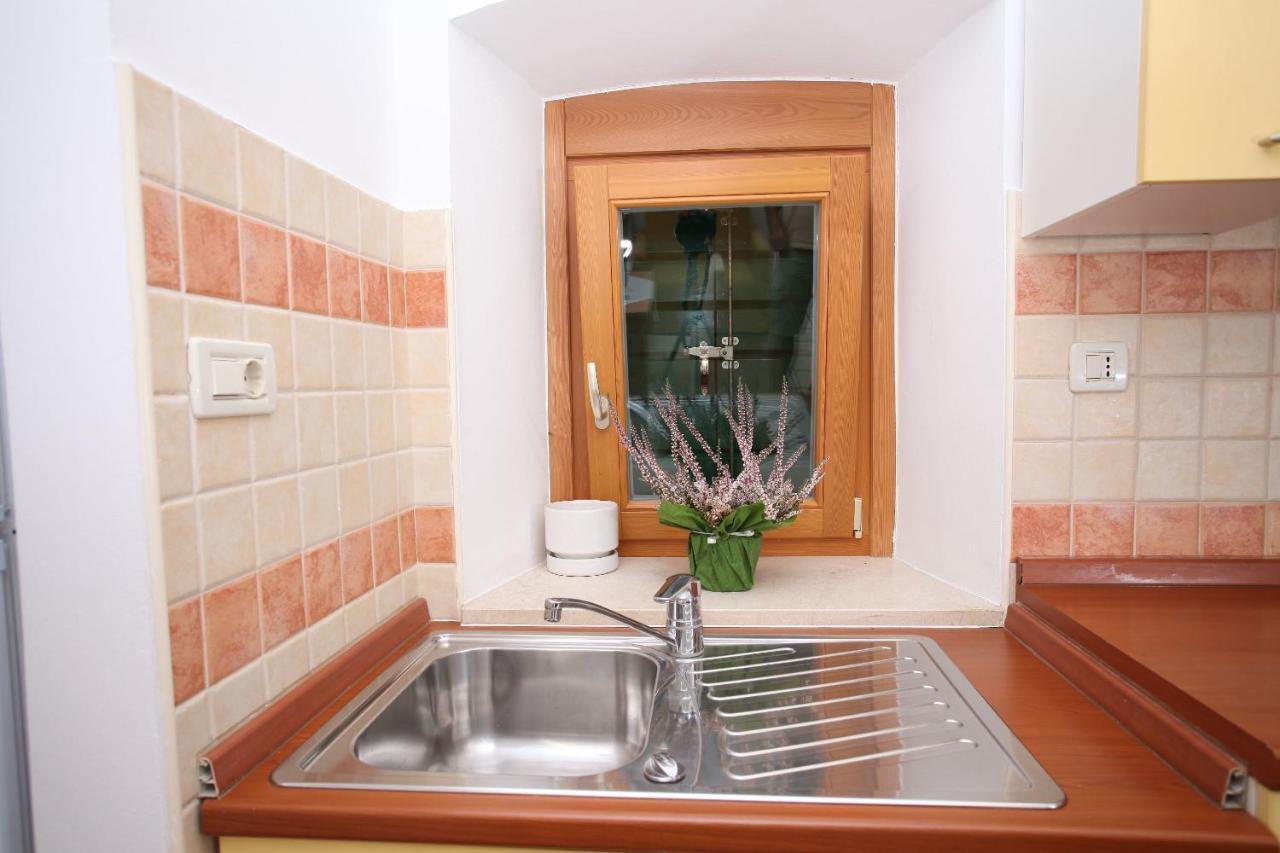 Apartments Linda Makarska Szoba fotó