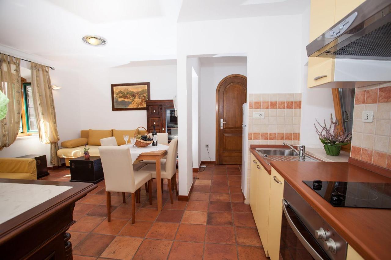 Apartments Linda Makarska Szoba fotó