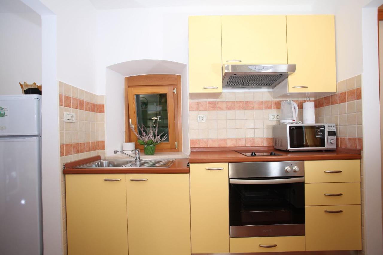 Apartments Linda Makarska Szoba fotó